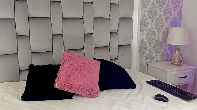 Snapshot of Charlotte__08 chatting on 11-05-25, 07:25 Charlotte 08 online show from 11-05-25, 07:25