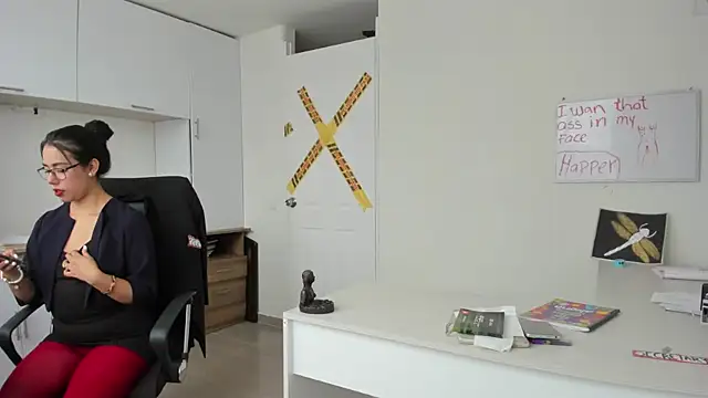 susana monroy online show from 12-05-25, 05:20