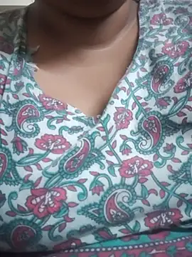 Snapshot of Krishporn chatting on 11-04-25, 09:52 Krishporn online show from 11-04-25, 09:52