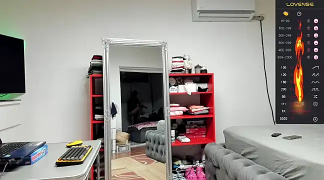 supermanboy94 online show from 02-03-25, 06:56