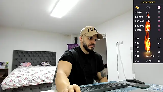 supermanboy94 online show from 02-10-26, 07:12