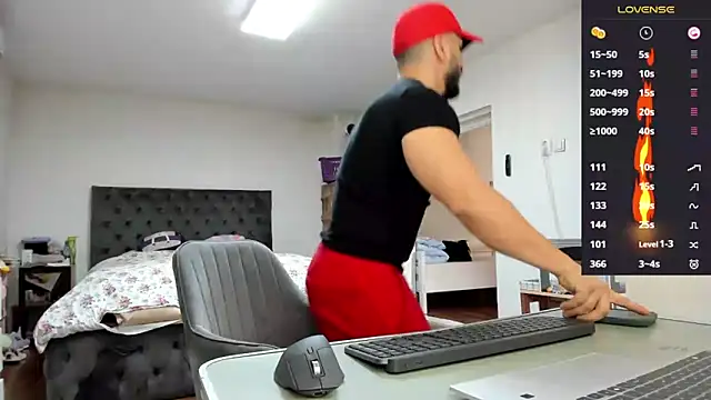 supermanboy94 online show from 02-12-26, 07:03