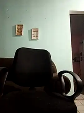 Snapshot of Tiago0031 chatting on 11-12-25, 03:18 Tiago0031 online show from 11-12-25, 03:18