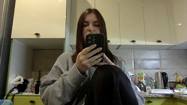 Snapshot of Karolina_llove chatting on 10-01-25, 07:53 Karolina llove online show from 10-01-25, 07:53