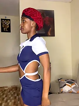 Snapshot of Shanniva chatting on 10-07-25, 01:36 Shanniva online show from 10-07-25, 01:36