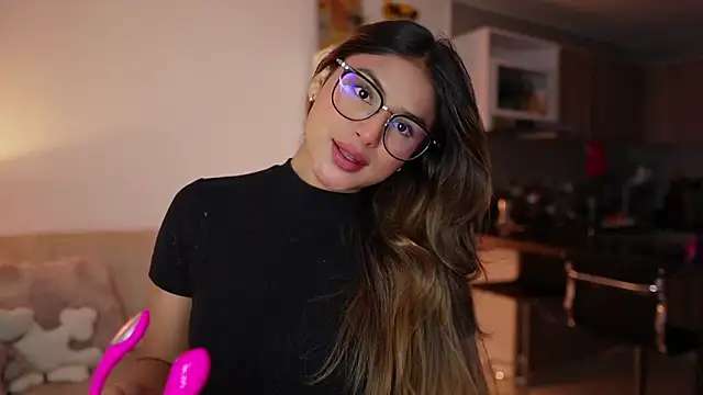 SaraParisi online show from 02-05-26, 12:04