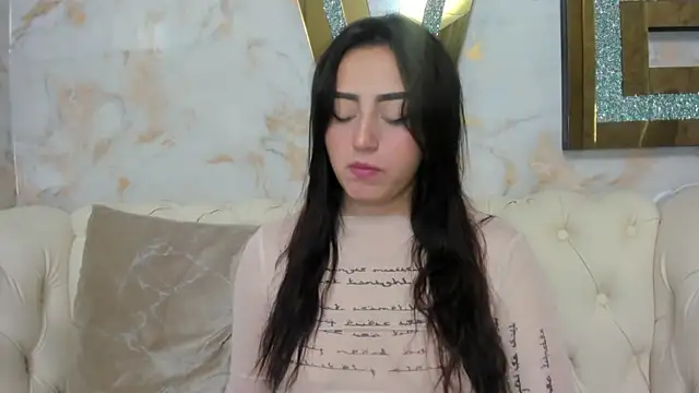 Snapshot of Lesly_sexy4u chatting on 01-09-26, 02:47 Lesly sexy4u online show from 01-09-26, 02:47