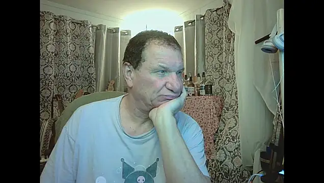 Snapshot of coryassman chatting on 06-17-26, 05:10 coryassman online show from 06-17-26, 05:10