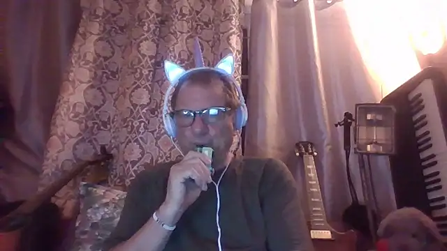 Snapshot of coryassman chatting on 07-21-26, 05:21 coryassman online show from 07-21-26, 05:21