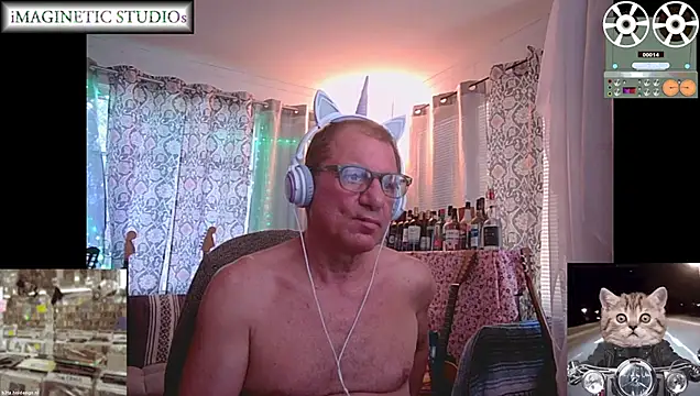 Snapshot of coryassman chatting on 07-31-26, 11:37 coryassman online show from 07-31-26, 11:37