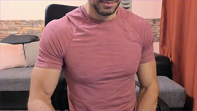 Snapshot of HotHunkTrainer chatting on 09-18-25, 07:10 HotHunkTrainer online show from 09-18-25, 07:10