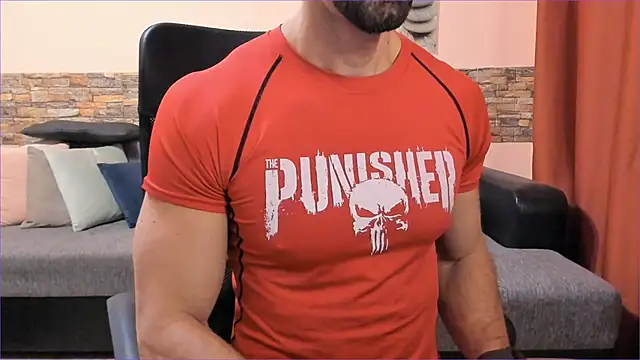 Snapshot of HotHunkTrainer chatting on 11-07-25, 08:14 HotHunkTrainer online show from 11-07-25, 08:14