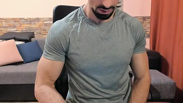 Snapshot of HotHunkTrainer chatting on 11-29-25, 09:12 HotHunkTrainer online show from 11-29-25, 09:12