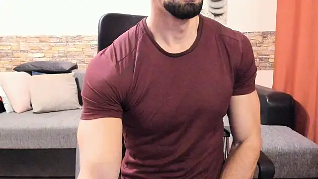 Snapshot of HotHunkTrainer chatting on 12-02-25, 08:41 HotHunkTrainer online show from 12-02-25, 08:41