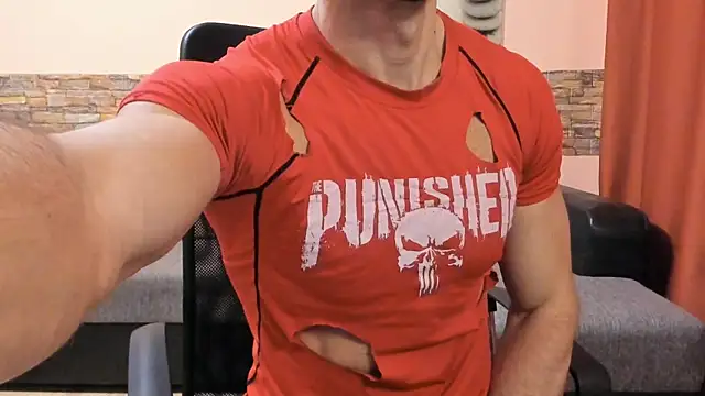 Snapshot of HotHunkTrainer chatting on 02-14-26, 08:44 HotHunkTrainer online show from 02-14-26, 08:44