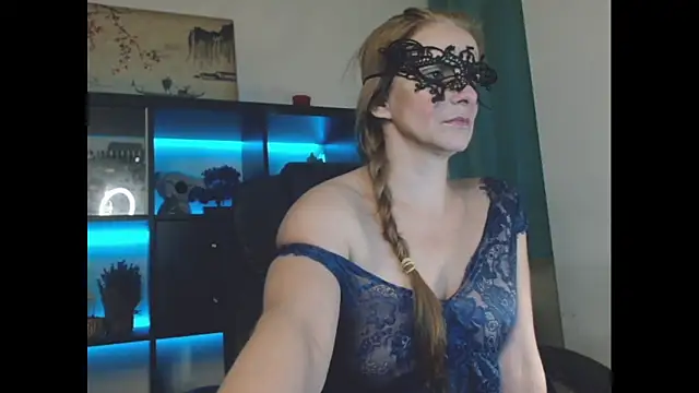 Snapshot of hadaazul99 chatting on 01-08-25, 12:26 hadaazul99 online show from 01-08-25, 12:26