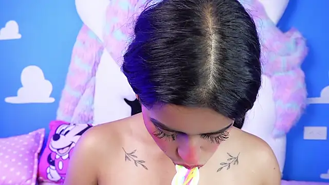 miss romyna online show from 03-19-25, 08:22