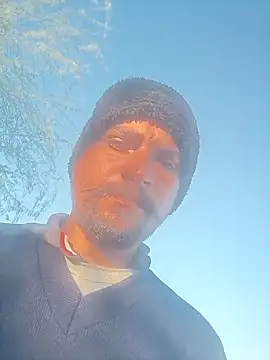 Snapshot of lovesuna chatting on 01-28-25, 02:43 lovesuna online show from 01-28-25, 02:43