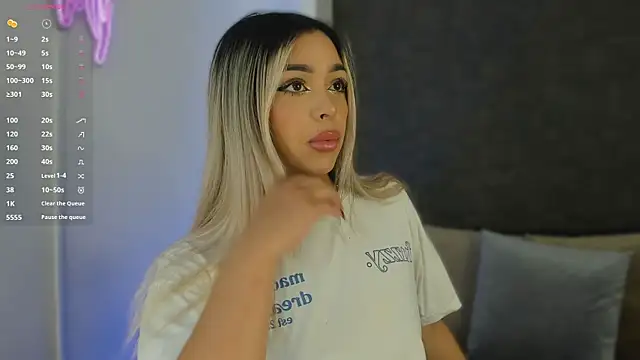 Snapshot of Addison_baker chatting on 02-03-25, 07:52 Addison baker online show from 02-03-25, 07:52