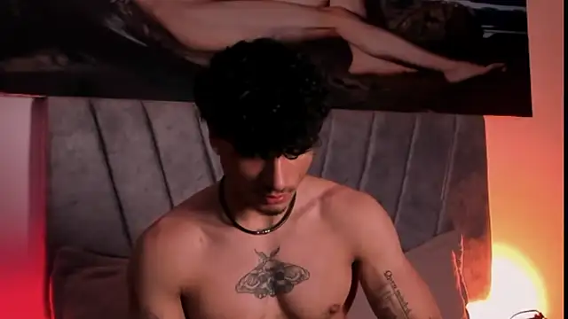 Snapshot of Thomas_Fit1 chatting on 01-12-26, 03:01 Thomas Fit1 online show from 01-12-26, 03:01