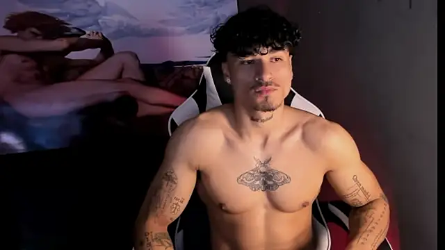 Snapshot of Thomas_Fit1 chatting on 03-19-26, 03:43 Thomas Fit1 online show from 03-19-26, 03:43