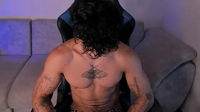 Snapshot of Thomas_Fit1 chatting on 07-01-26, 12:56 Thomas Fit1 online show from 07-01-26, 12:56