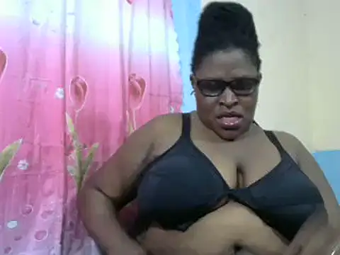 Snapshot of sexy_bigboobss chatting on 03-08-25, 06:32 sexy bigboobss online show from 03-08-25, 06:32