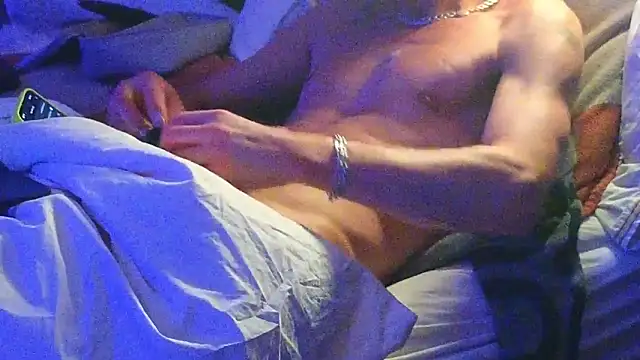 Snapshot of YouLikeBigDick9 chatting on 03-14-25, 07:59 YouLikeBigDick9 online show from 03-14-25, 07:59