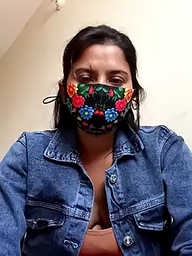 Snapshot of Cute_Nipa chatting on 12-18-24, 05:48 Cute Nipa online show from 12-18-24, 05:48