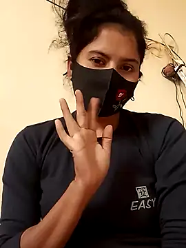 Snapshot of Cute_Nipa chatting on 12-24-24, 04:22 Cute Nipa online show from 12-24-24, 04:22