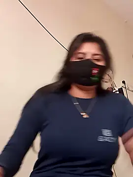 Snapshot of Cute_Nipa chatting on 01-05-25, 04:47 Cute Nipa online show from 01-05-25, 04:47