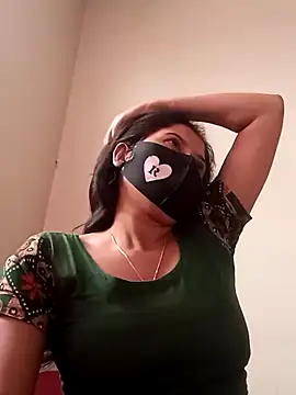 Snapshot of Cute_Nipa chatting on 02-23-25, 06:17 Cute Nipa online show from 02-23-25, 06:17