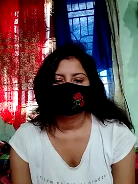 Snapshot of Cute_Nipa chatting on 09-18-25, 05:20 Cute Nipa online show from 09-18-25, 05:20