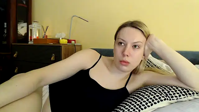 Snapshot of Scarlettford chatting on 12-03-24, 03:11 Scarlettford online show from 12-03-24, 03:11