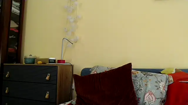 Snapshot of Scarlettford chatting on 01-03-25, 03:44 Scarlettford online show from 01-03-25, 03:44