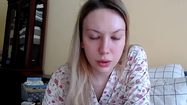 Snapshot of Scarlettford chatting on 02-20-25, 10:59 Scarlettford online show from 02-20-25, 10:59