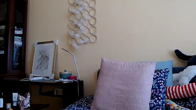 Snapshot of Scarlettford chatting on 03-16-25, 02:00 Scarlettford online show from 03-16-25, 02:00