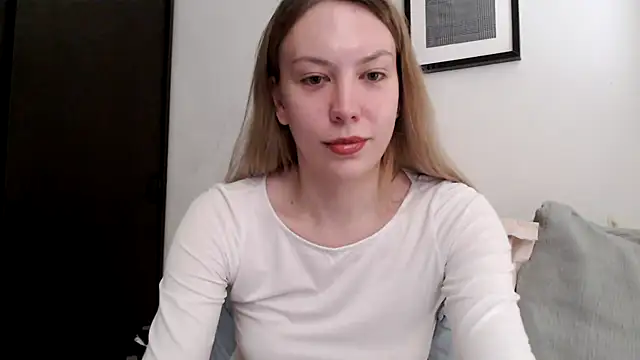 Snapshot of Scarlettford chatting on 10-23-25, 04:39 Scarlettford online show from 10-23-25, 04:39