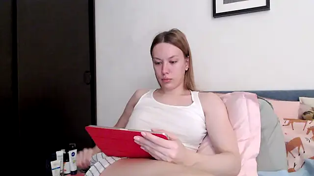 Snapshot of Scarlettford chatting on 11-09-25, 03:21 Scarlettford online show from 11-09-25, 03:21