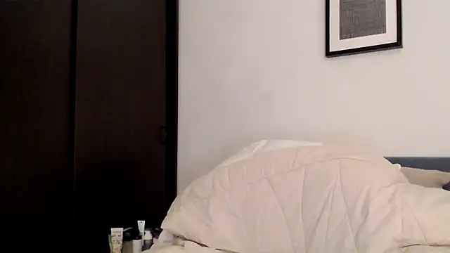 Snapshot of Scarlettford chatting on 11-17-25, 03:29 Scarlettford online show from 11-17-25, 03:29