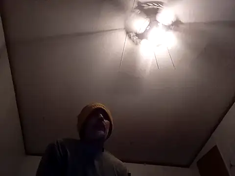 Xoc8  online show from 12-07-24, 09:11