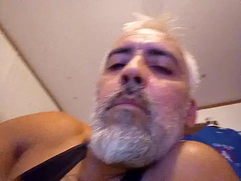 Xoc8  online show from 12-18-24, 08:53