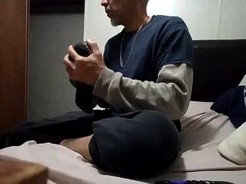 Xoc8  online show from 11-03-25, 07:31