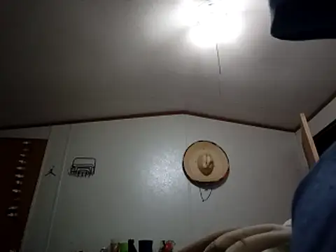 Xoc8  online show from 12-18-25, 07:42