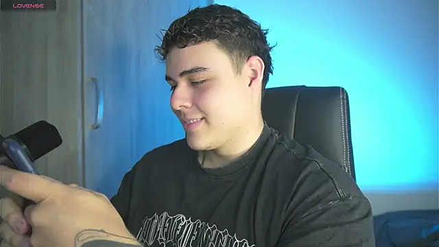 Snapshot of odin_blake chatting on 03-11-25, 02:10 odin blake online show from 03-11-25, 02:10