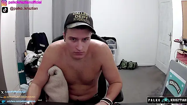 Snapshot of PKrisztian chatting on 12-02-25, 08:59 PKrisztian online show from 12-02-25, 08:59