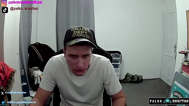 Snapshot of PKrisztian chatting on 01-08-26, 03:14 PKrisztian online show from 01-08-26, 03:14