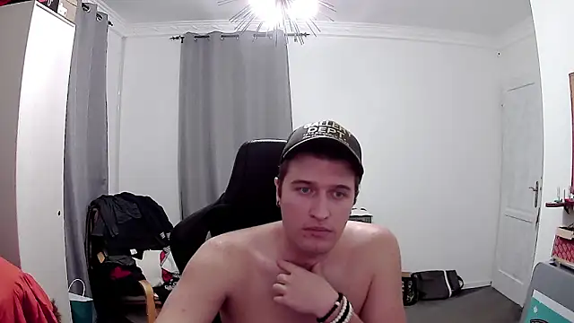 PKrisztian online show from 05-04-26, 09:44