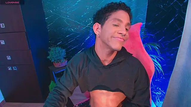 Palo santo online show from 10-30-25, 06:41