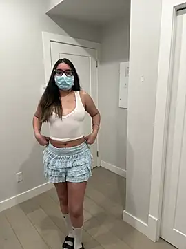 Snapshot of jAsMinE678 chatting on 03-15-26, 04:29 jAsMinE678 online show from 03-15-26, 04:29